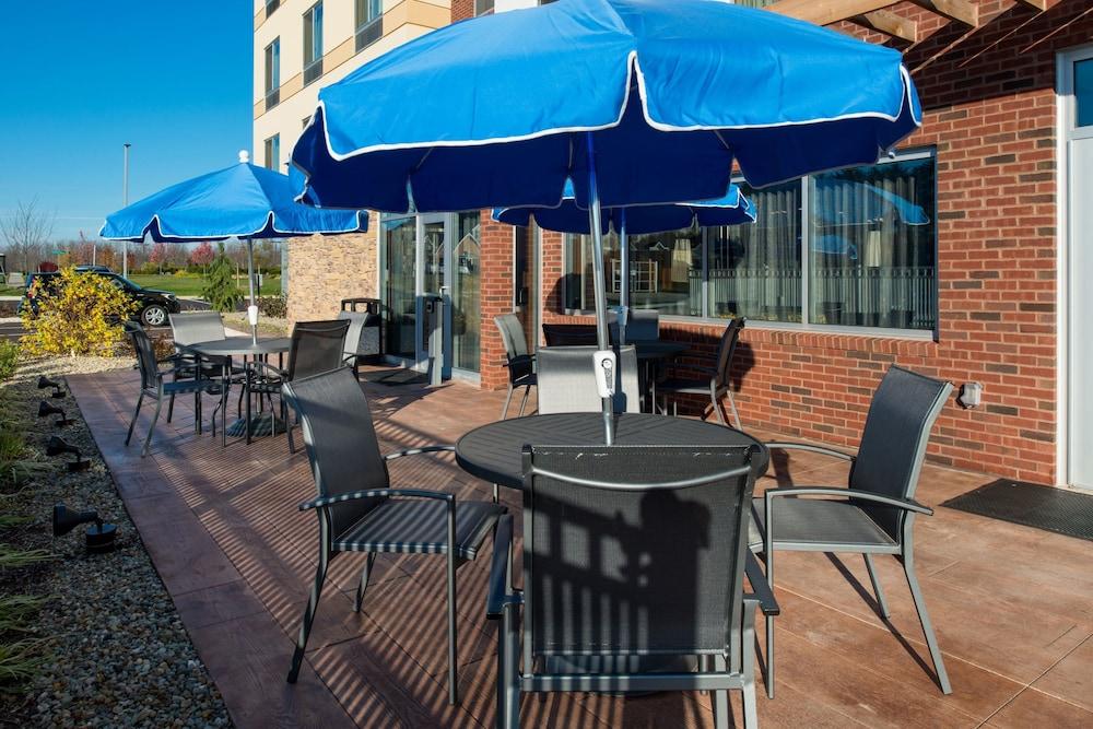 Fairfield Inn & Suites By Marriott Akron Stow Екстер'єр фото