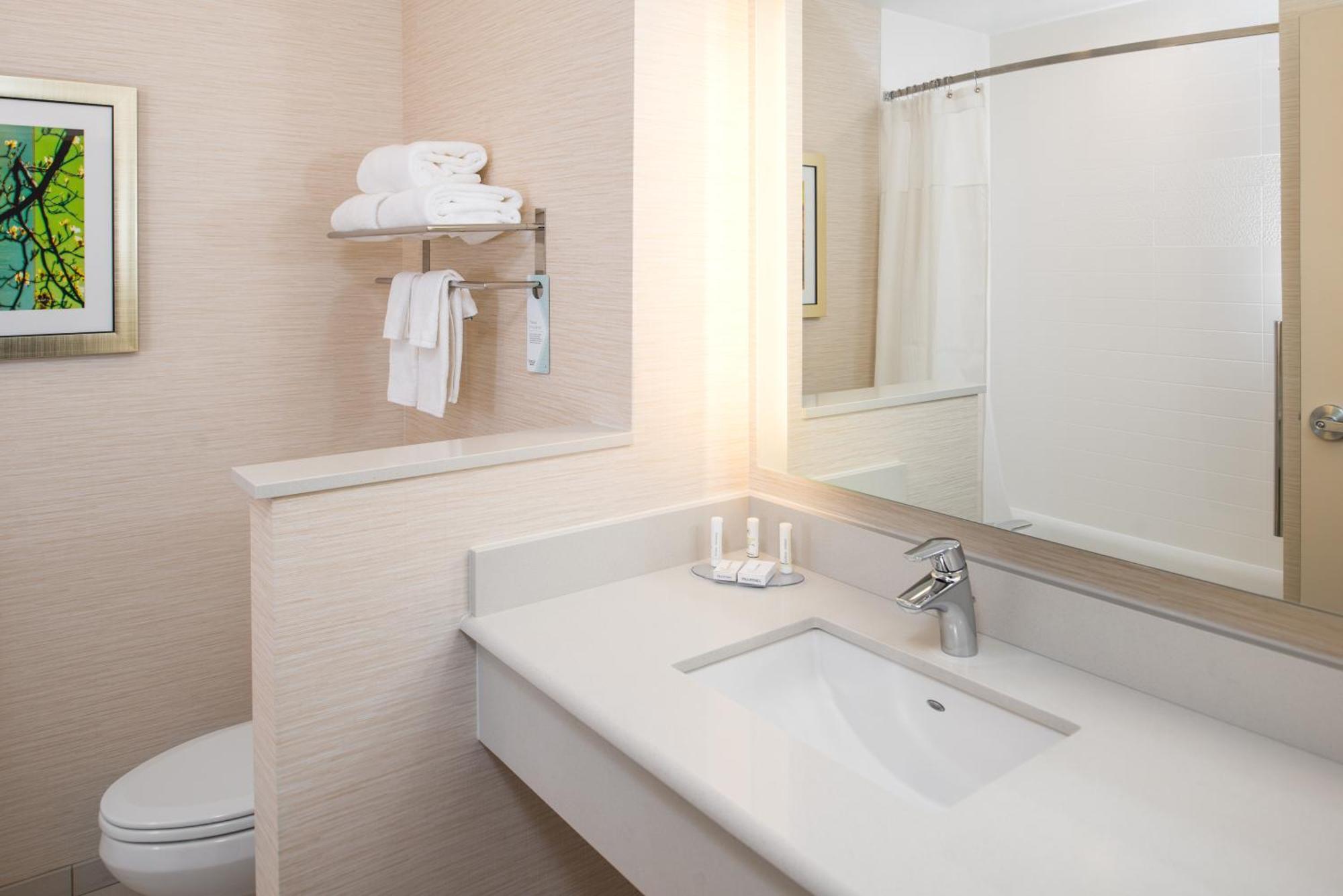 Fairfield Inn & Suites By Marriott Akron Stow Екстер'єр фото