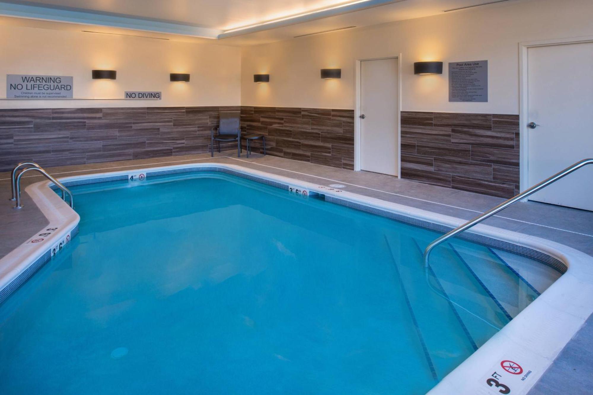 Fairfield Inn & Suites By Marriott Akron Stow Екстер'єр фото