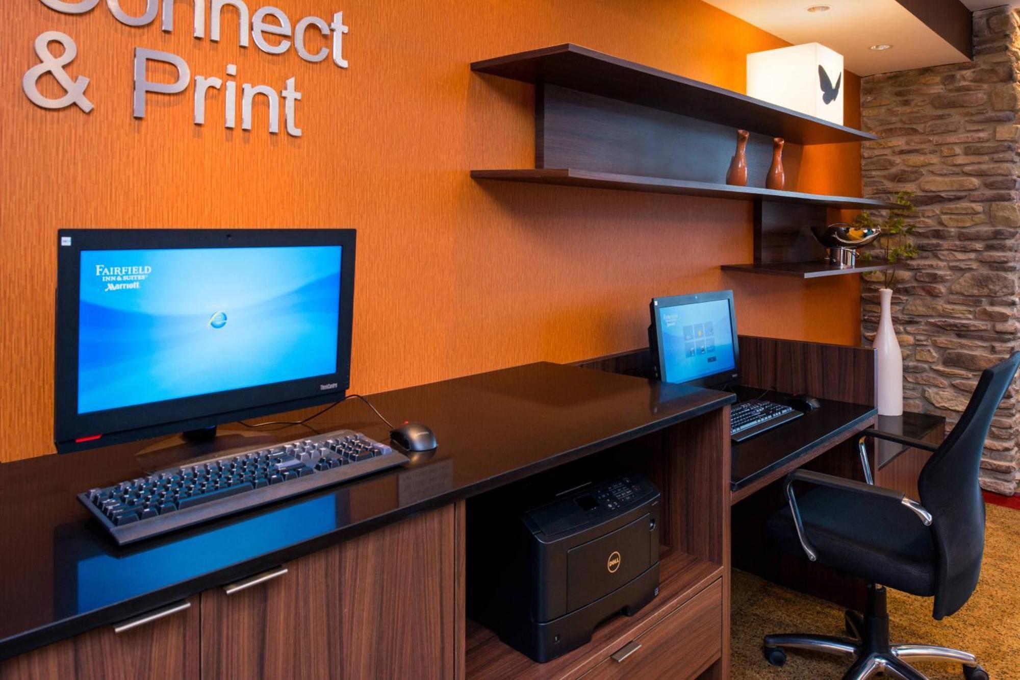 Fairfield Inn & Suites By Marriott Akron Stow Екстер'єр фото