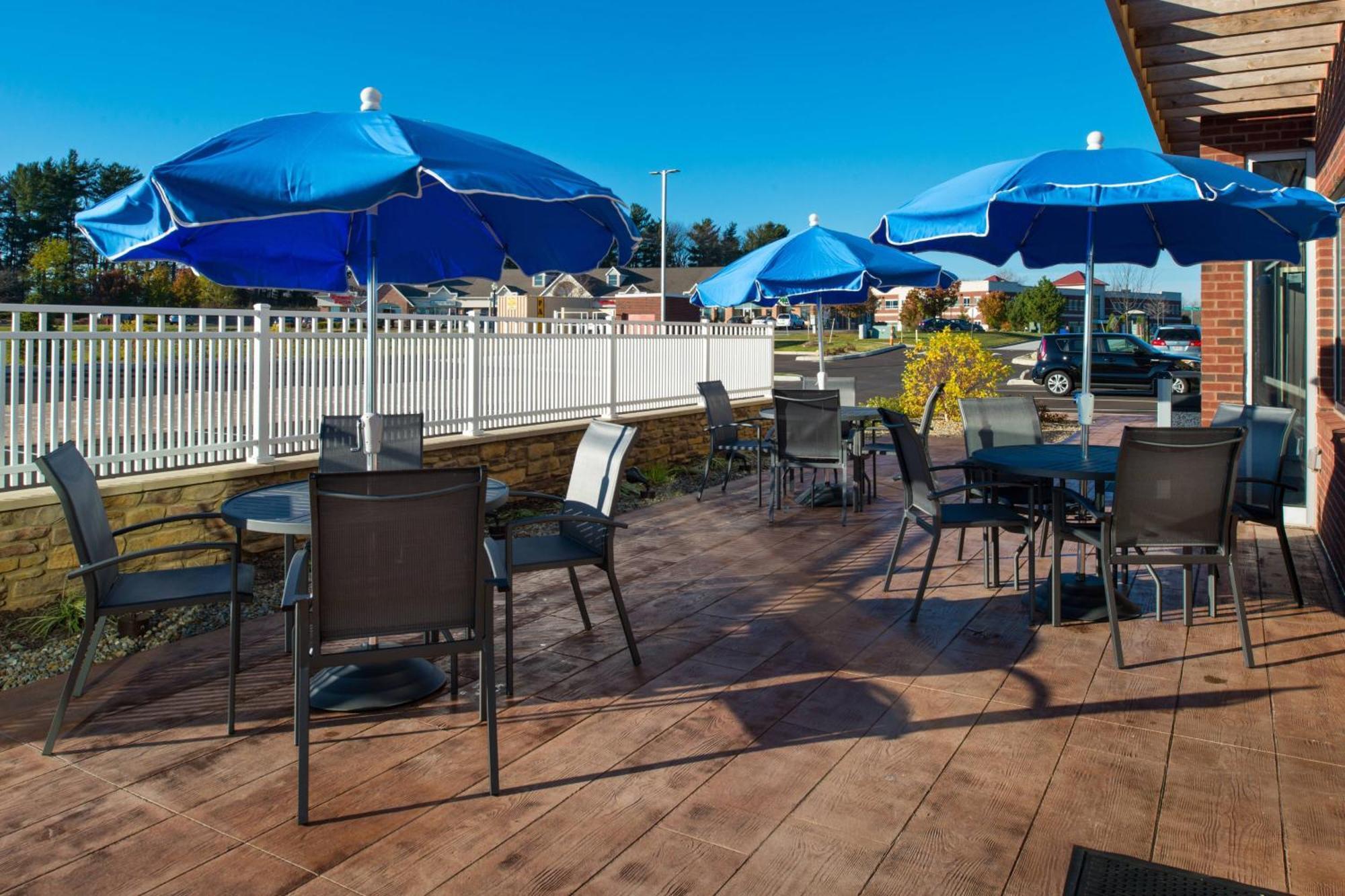 Fairfield Inn & Suites By Marriott Akron Stow Екстер'єр фото